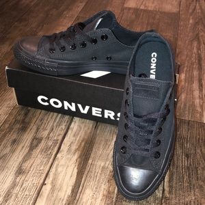 Black Converse low top